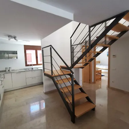 Beautiful Penthouse With 3 Pools Apartment *
